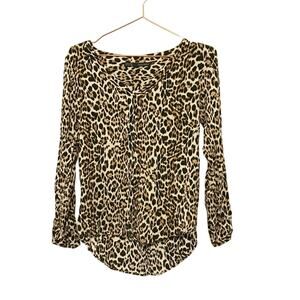 Zara basic leopard v neck blouse with studded detail on shoulder size small